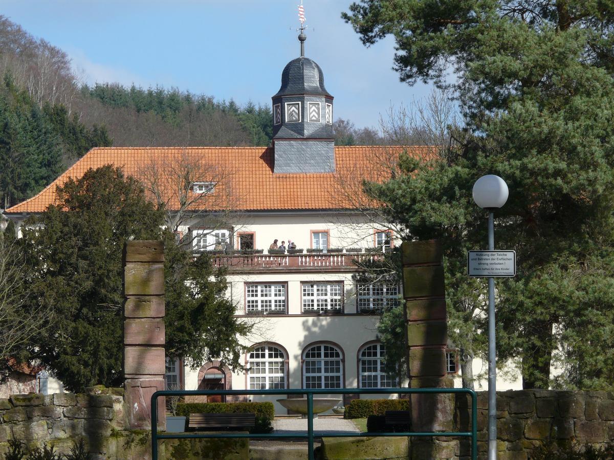 Hotel Am Salzberg Philippsthal Exterior foto